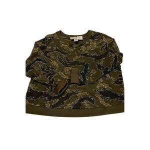 Madeline & Monroe NWT camo Sweatshirt 2X Juniors Plus